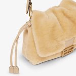 FENDI Mamma Baguette Medium Beige shearling bag - Image 7